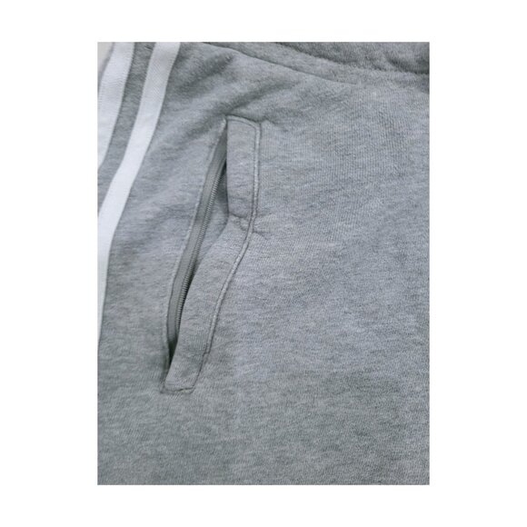 Adidas Gray Oversized Mid-length Shorts (M) - Picture 4 of 5